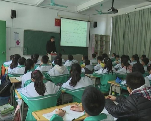 积分入学学位逐年增加 圆随迁子女入学梦