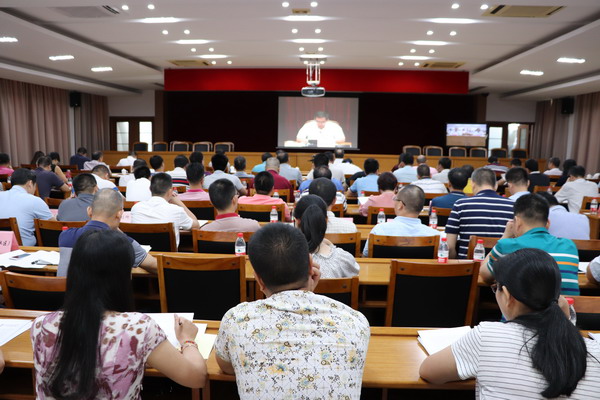 望牛墩镇组织收听收看全市加强基层党组织建设工作电视电话会议