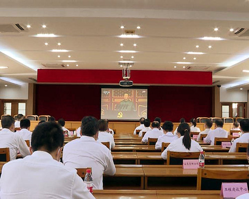 望牛墩镇社会各界集中收看庆祝中国共产党成立100周年大会实况直播