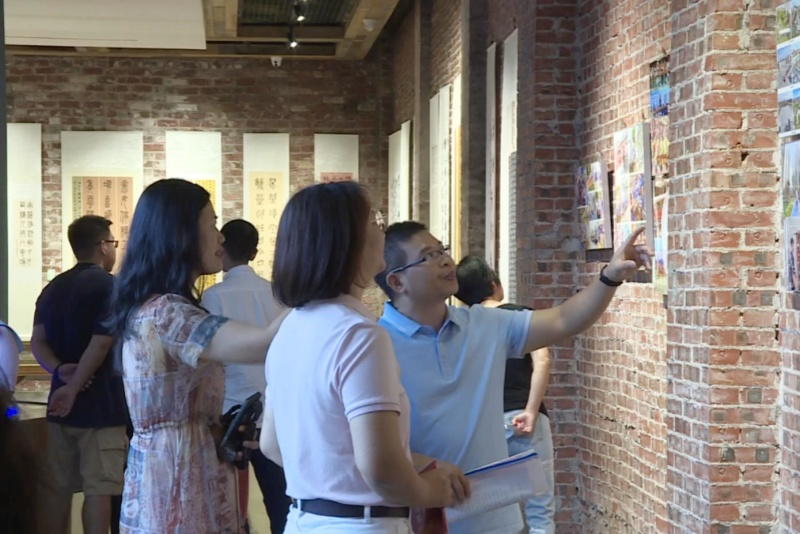 精品荟萃！望牛墩镇第三届“鹊桥杯”书法美术摄影联展开幕