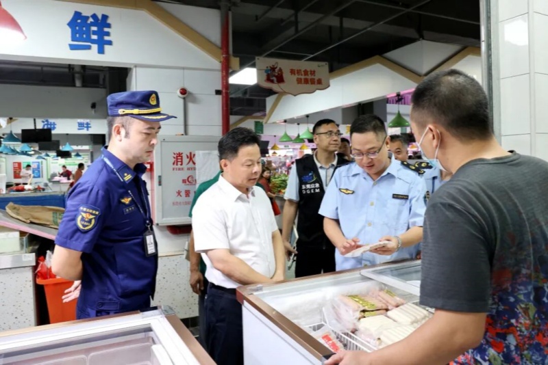 望牛墩镇领导开展国庆中秋节前安全防范督导检查工作