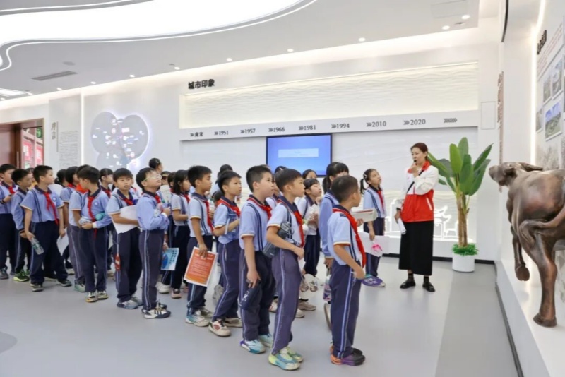 全域文明迎全运｜望牛墩学子打卡城市会客厅，触摸家乡发展脉络