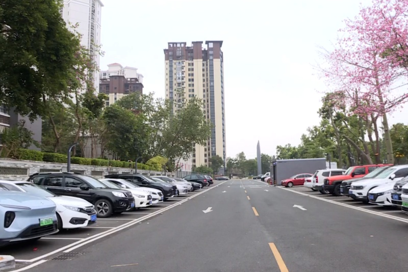 全域文明丨闲置地“变身”停车场！望牛墩：宝华路停车场投入使用