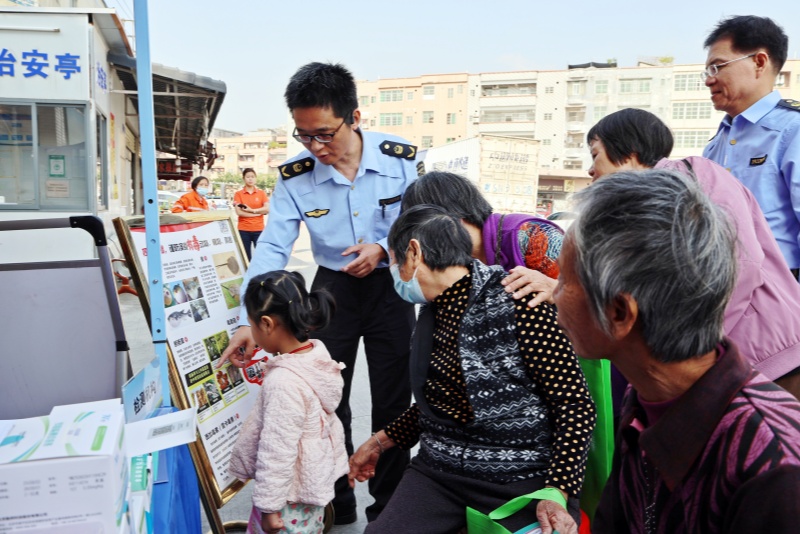 筑牢安全防线 提升消费品质！望牛墩：开展 3&bull;15国际消费者权益日宣传咨询活动