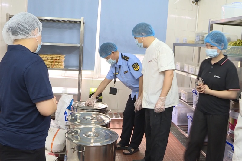 护航中考！望牛墩镇开展中考考生食品安全专项检查