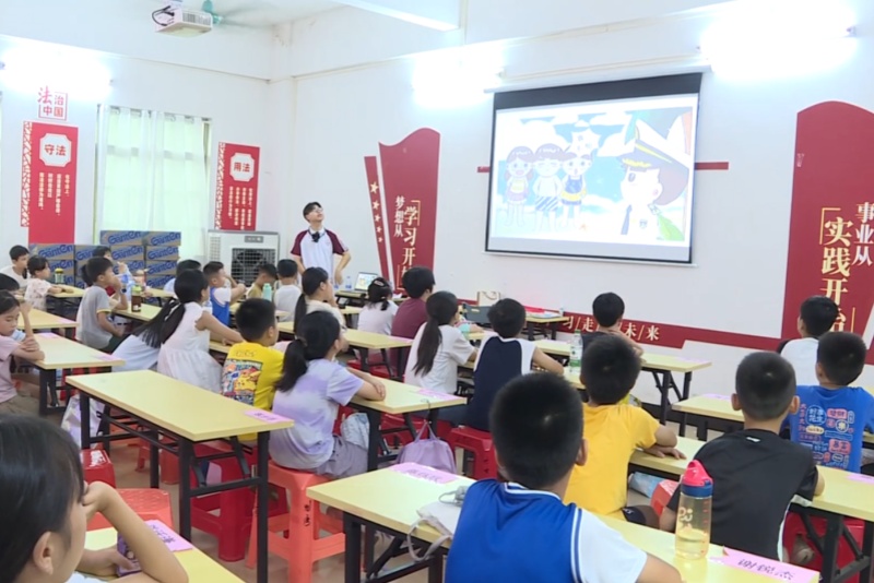 不做夏日&ldquo;孤泳者&rdquo; 理论＋情景课堂筑牢暑期防溺水防线